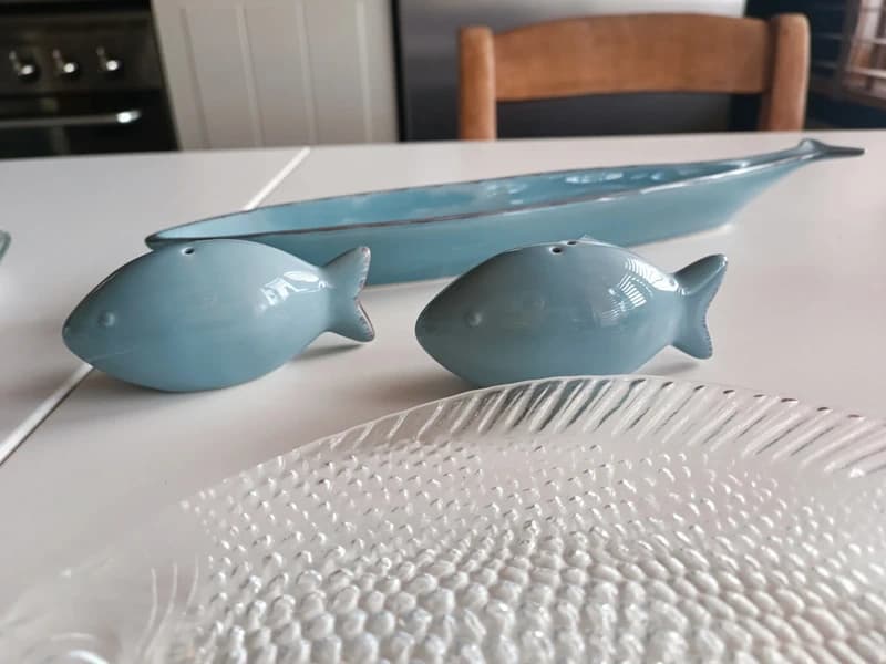 Plat à poisson et salières Jardin d'Ulysse en céramique bleu turquoise