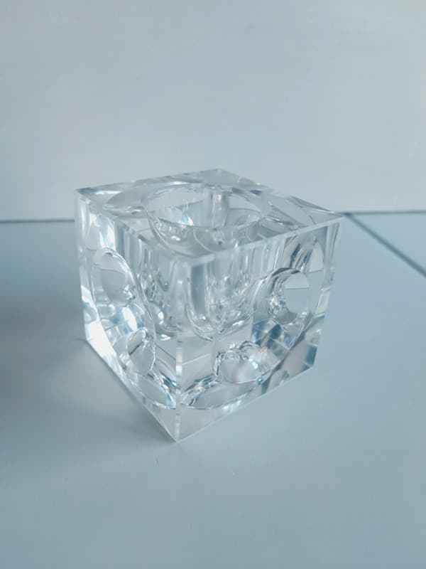 Bougeoir cube en verre massif taillé, style Ice Cube années 1970
