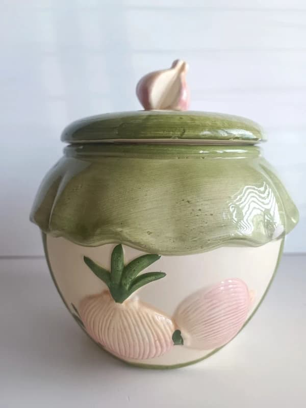 Pot à ail / oignons vintage en céramique barbotine