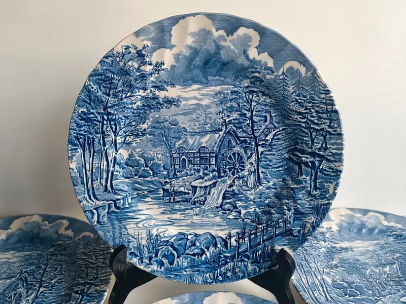 6 assiettes plates Alfred Meakin « The Mill », décor bleu au moulin, 26 cm